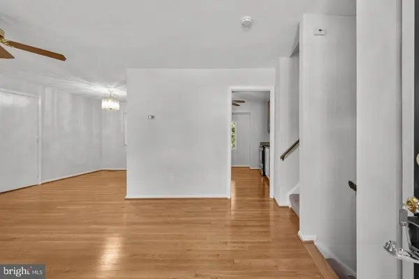 2422 IVYWOOD RD, Reston, VA 20191