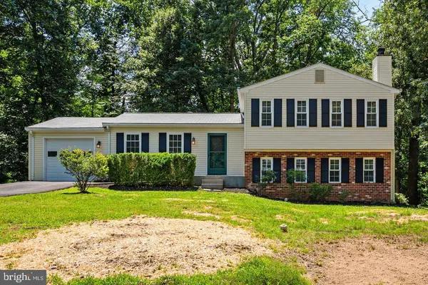 2422 IVYWOOD RD, Reston, VA 20191
