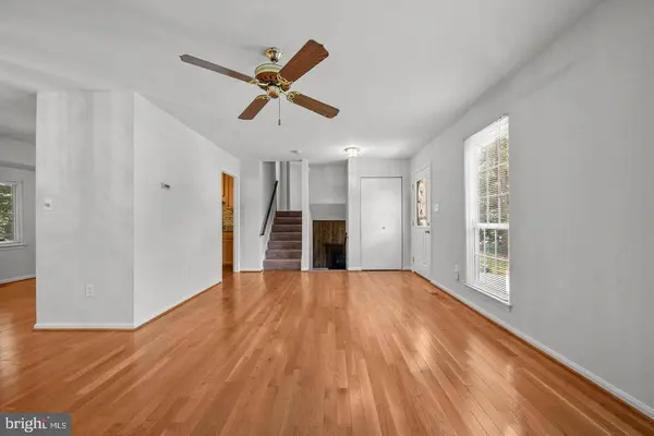 2422 IVYWOOD RD, Reston, VA 20191