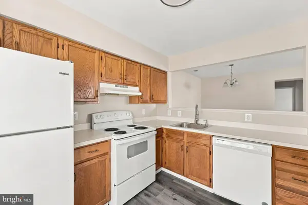 9454 SCARLET OAK DR, Manassas, VA 20110