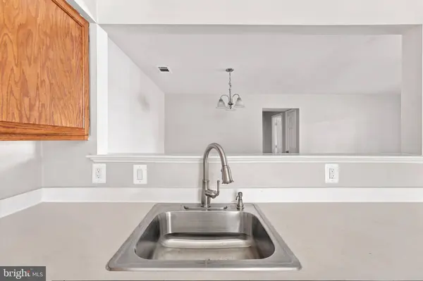 9454 SCARLET OAK DR, Manassas, VA 20110