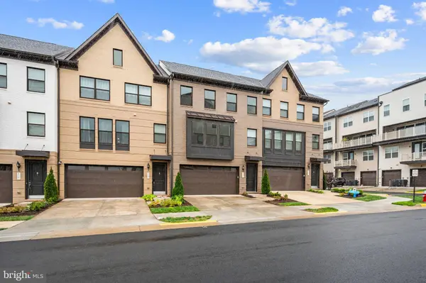 4911 LONGMIRE WAY, Chantilly, VA 20151