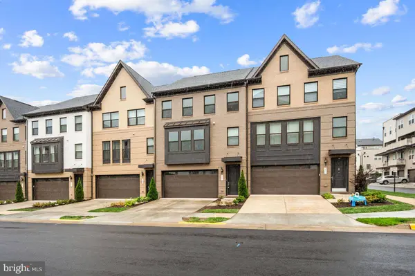 4911 LONGMIRE WAY, Chantilly, VA 20151