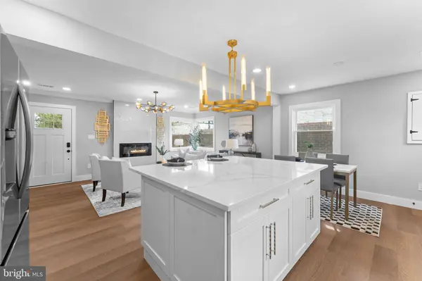 6402 PIONEER DR, Springfield, VA 22150