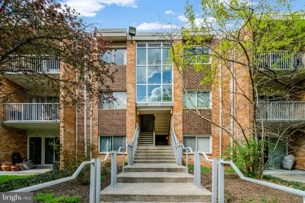 2904 KINGS CHAPEL RD #05/16, Falls Church, VA 22042