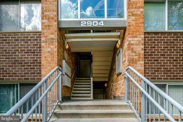 2904 KINGS CHAPEL RD #05/16, Falls Church, VA 22042