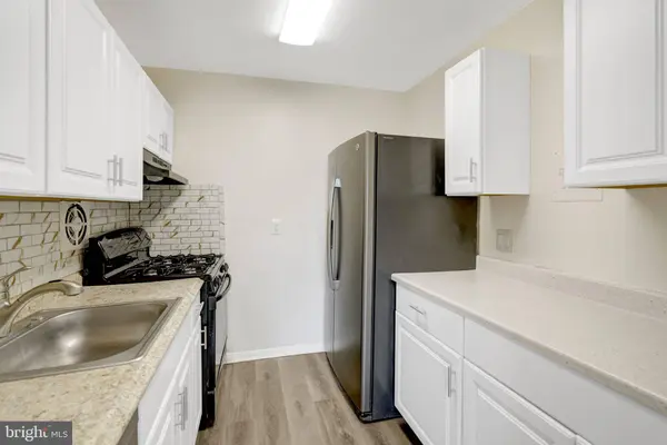2904 KINGS CHAPEL RD #05/16, Falls Church, VA 22042