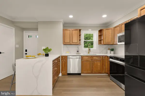 4555 METRO CT, Annandale, VA 22003
