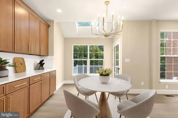 43621 DUNHILL CUP SQ, Ashburn, VA 20147