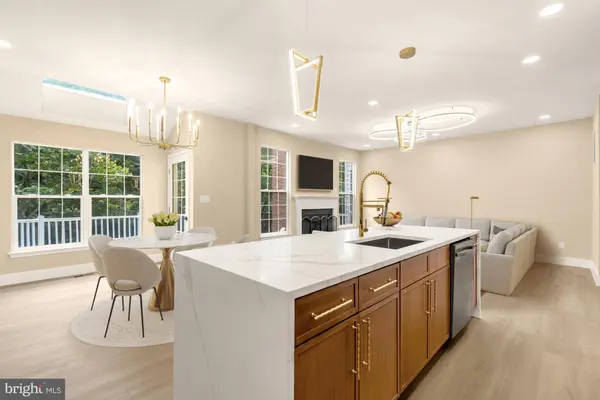 43621 DUNHILL CUP SQ, Ashburn, VA 20147