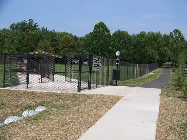 Five Top-Rated Dog Parks Across Maryland,Kelly J Vaughn