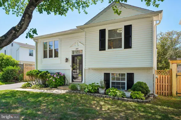 2313 WESTPORT LN, Crofton, MD 21114