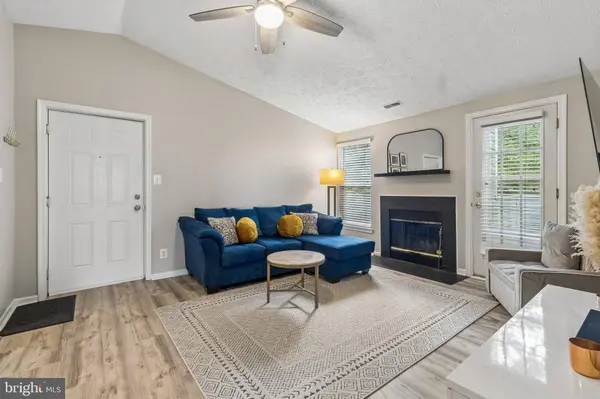 3933 GREENCASTLE RD #307, Burtonsville, MD 20866