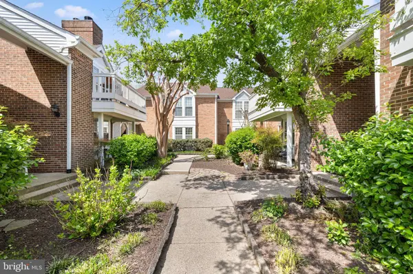 2586-A S ARLINGTON MILL DR #1, Arlington, VA 22206