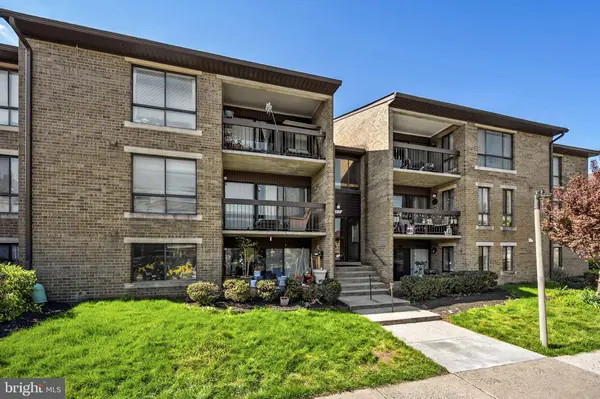 517 FLORIDA AVE #T4, Herndon, VA 20170