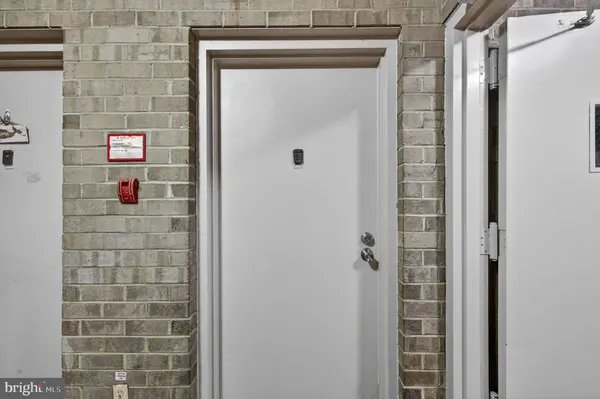 517 FLORIDA AVE #T4, Herndon, VA 20170