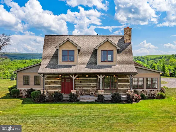 820 SHADYSIDE RD, Elk Garden, WV 26717