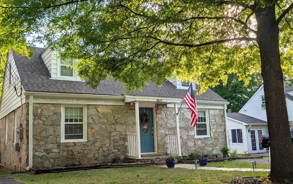 2505 POPKINS LN, Alexandria, VA 22306