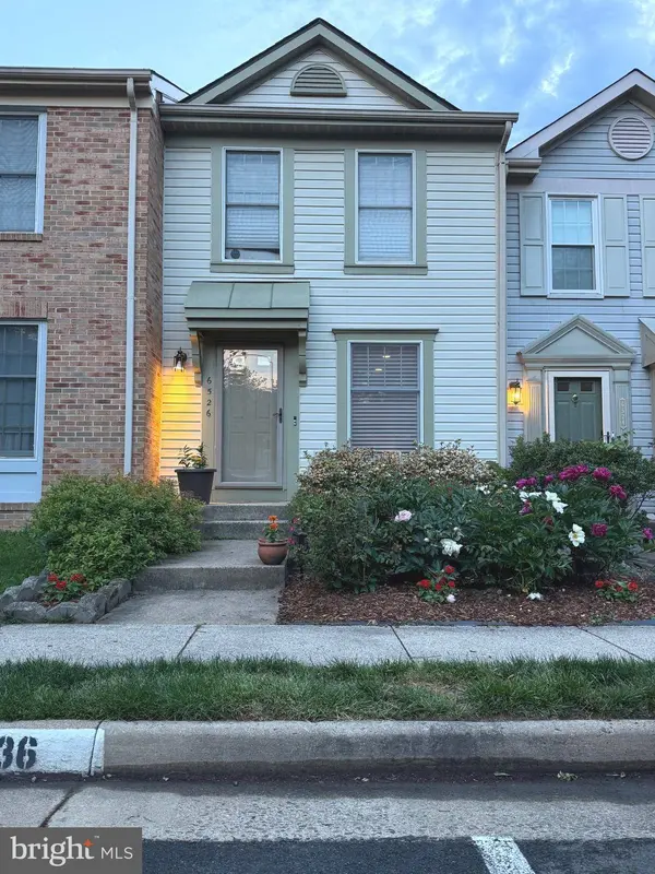 6526 SKYLEMAR TRL, Centreville, VA 20121