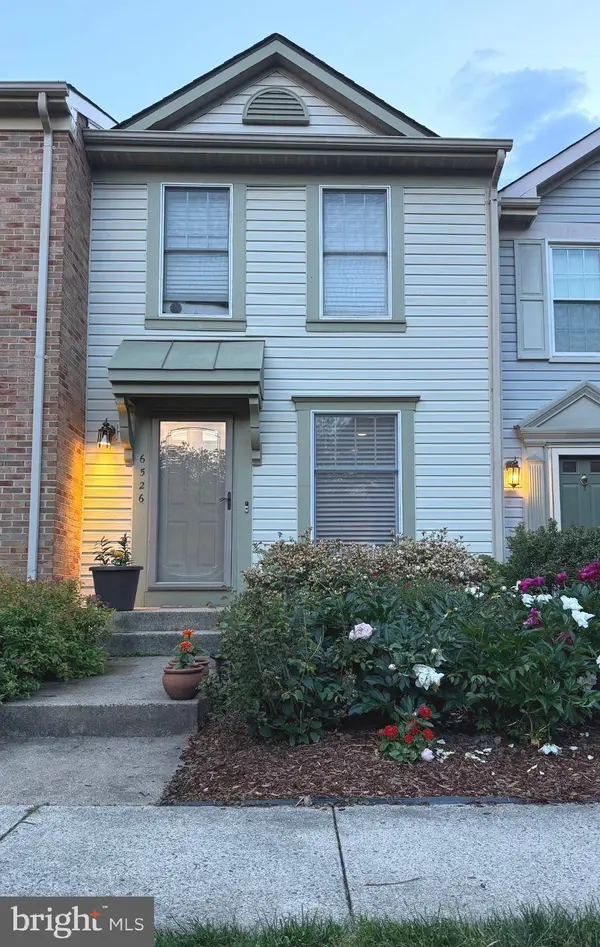 6526 SKYLEMAR TRL, Centreville, VA 20121