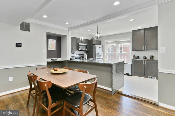 3822 BRIGHTON CT, Alexandria, VA 22305
