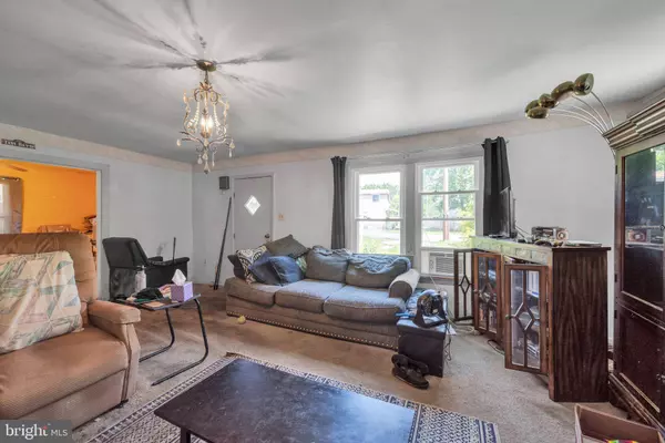 210 BEAVER RD, Harrisburg, PA 17112