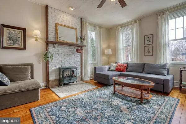 417 S HIGH ST, Mechanicsburg, PA 17055