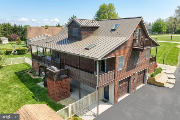 95 LAKE MEADE DR, East Berlin, PA 17316