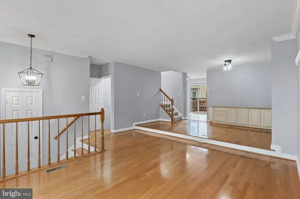 6804 SIGNATURE CIR, Alexandria, VA 22310