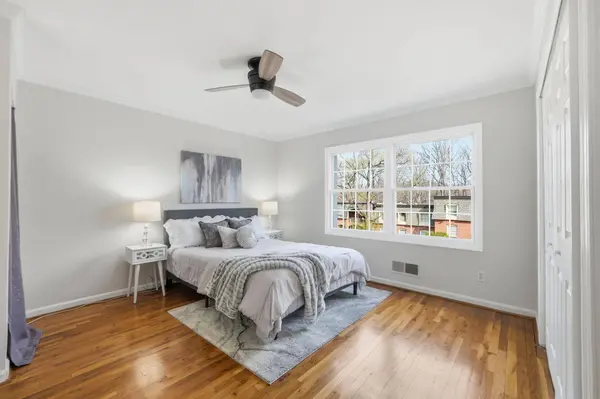 8230 CARRLEIGH PKWY #84, Springfield, VA 22152