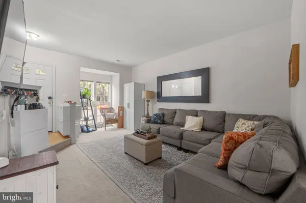 44481 WATERTOWN TER, Ashburn, VA 20147