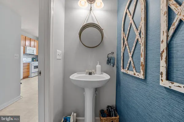 44481 WATERTOWN TER, Ashburn, VA 20147