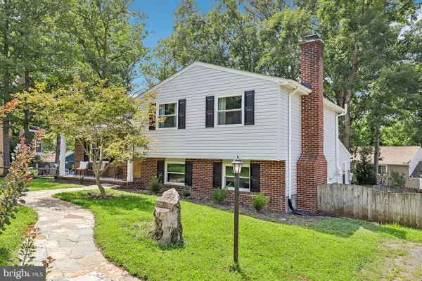 5 CREEKWOOD LN, Fredericksburg, VA 22405