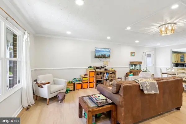 5 CREEKWOOD LN, Fredericksburg, VA 22405