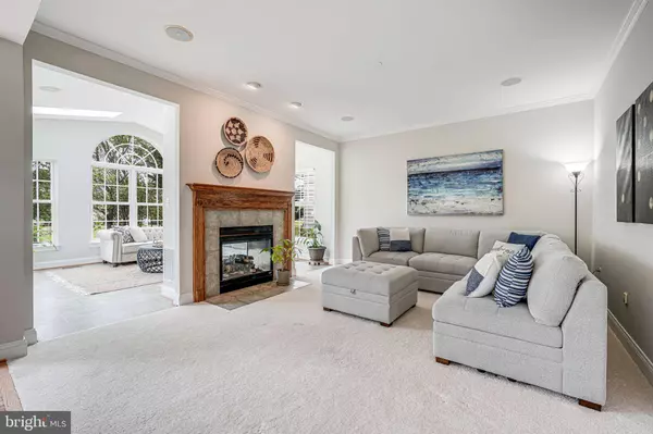 6009 WAKE CREST CT, Haymarket, VA 20169