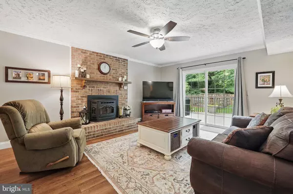 4549 DIEHL CT, Woodbridge, VA 22193