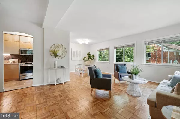 1635 FITZGERALD LN #907-16, Alexandria, VA 22302