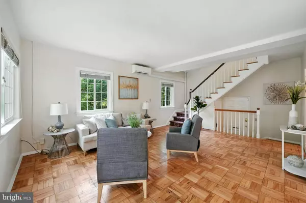 1635 FITZGERALD LN #907-16, Alexandria, VA 22302