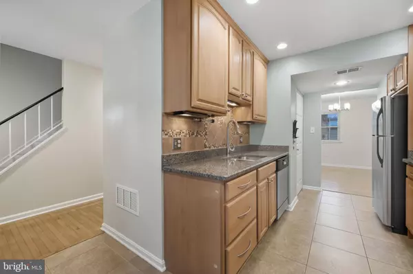 6314 DRACO ST, Burke, VA 22015