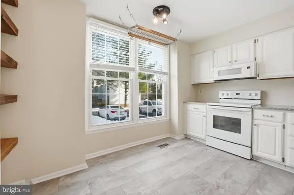 10326 POND SPICE TER, Burke, VA 22015