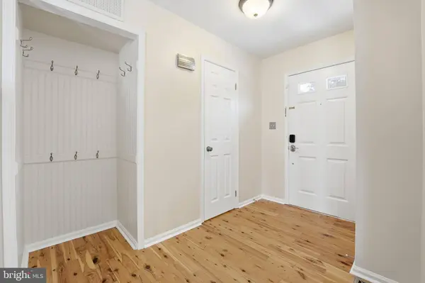 10326 POND SPICE TER, Burke, VA 22015