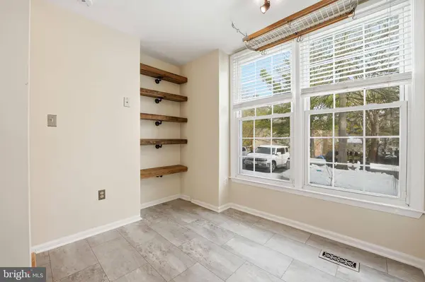 10326 POND SPICE TER, Burke, VA 22015