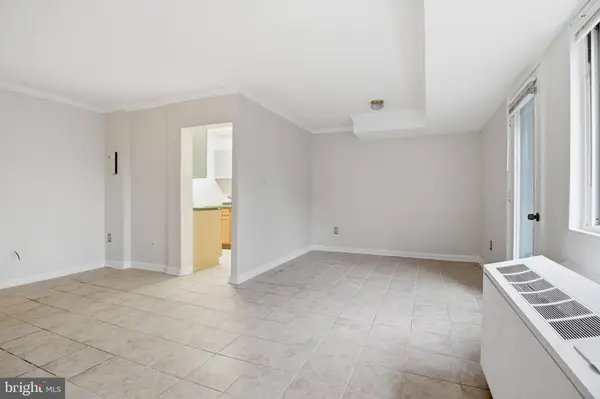 3601 5TH ST S #107, Arlington, VA 22204