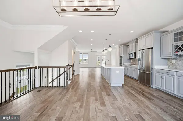 8808 ENGLEWOOD FARMS DR, Manassas, VA 20112