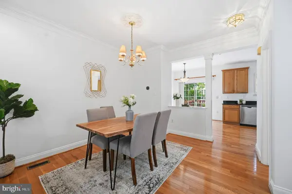 112 CAHILL DR, Alexandria, VA 22304