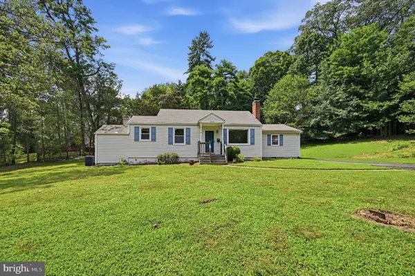 7806 TRAMMELL RD, Annandale, VA 22003