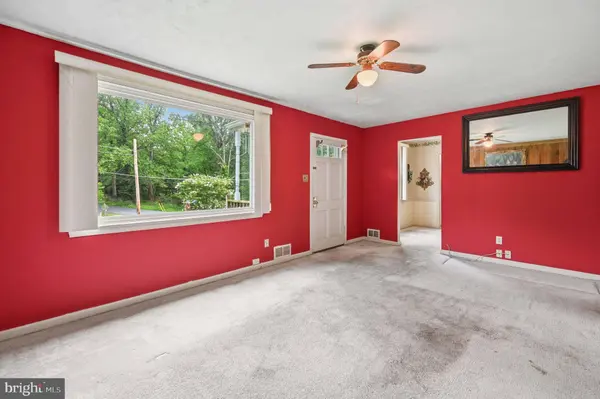 7806 TRAMMELL RD, Annandale, VA 22003