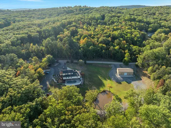 562 LOGGER DR, Gore, VA 22637