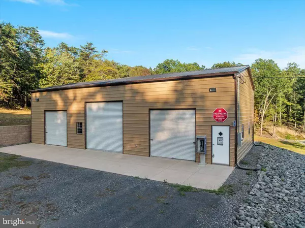 562 LOGGER DR, Gore, VA 22637