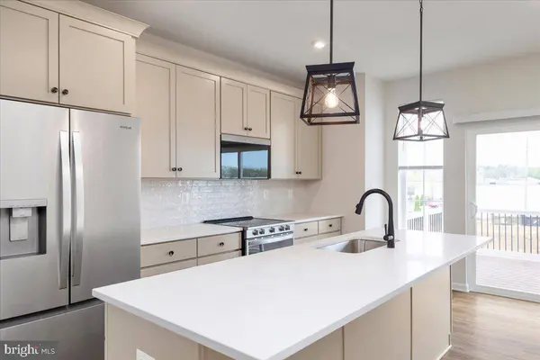 210 MONTEITH DR, Winchester, VA 22601